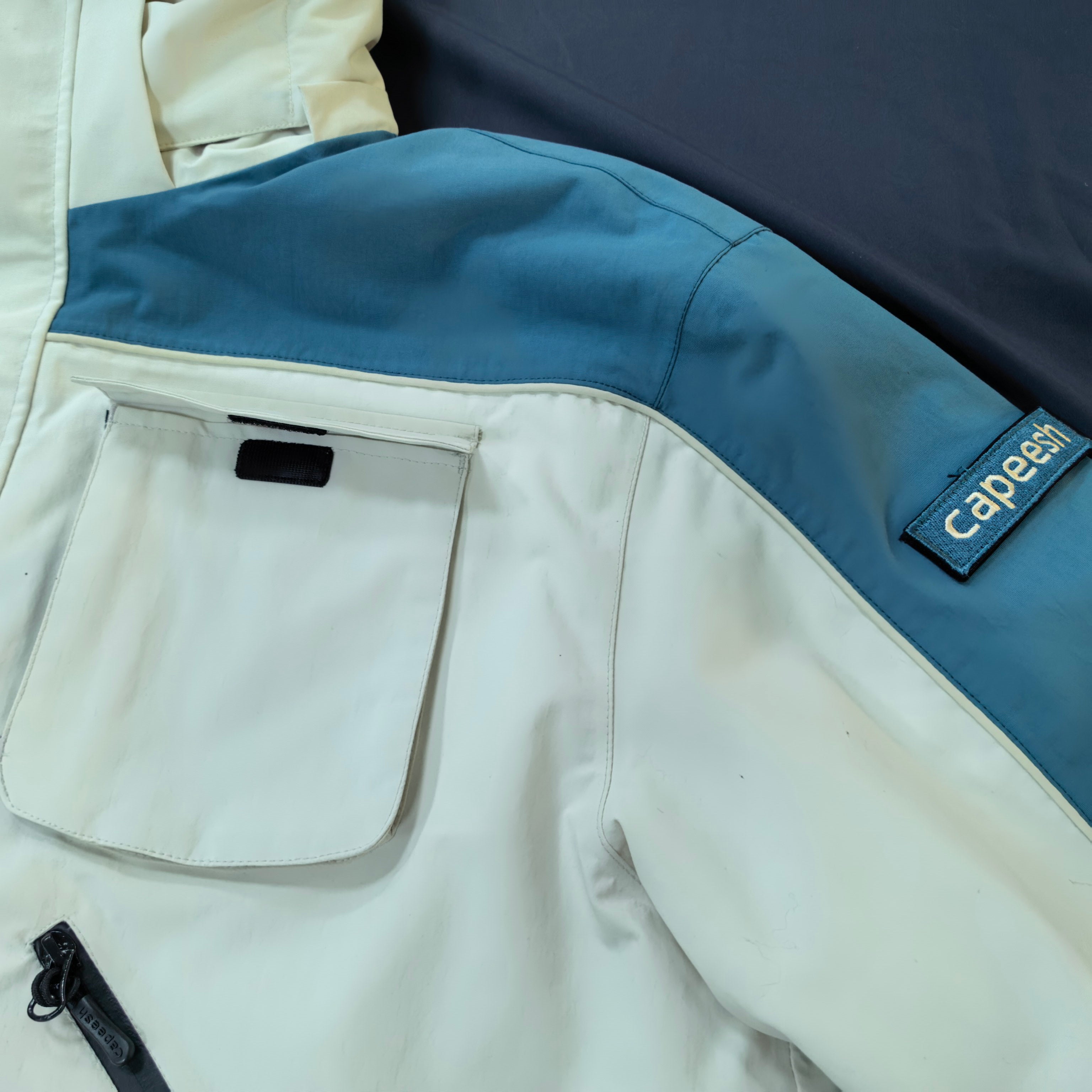goblin - blue/bone